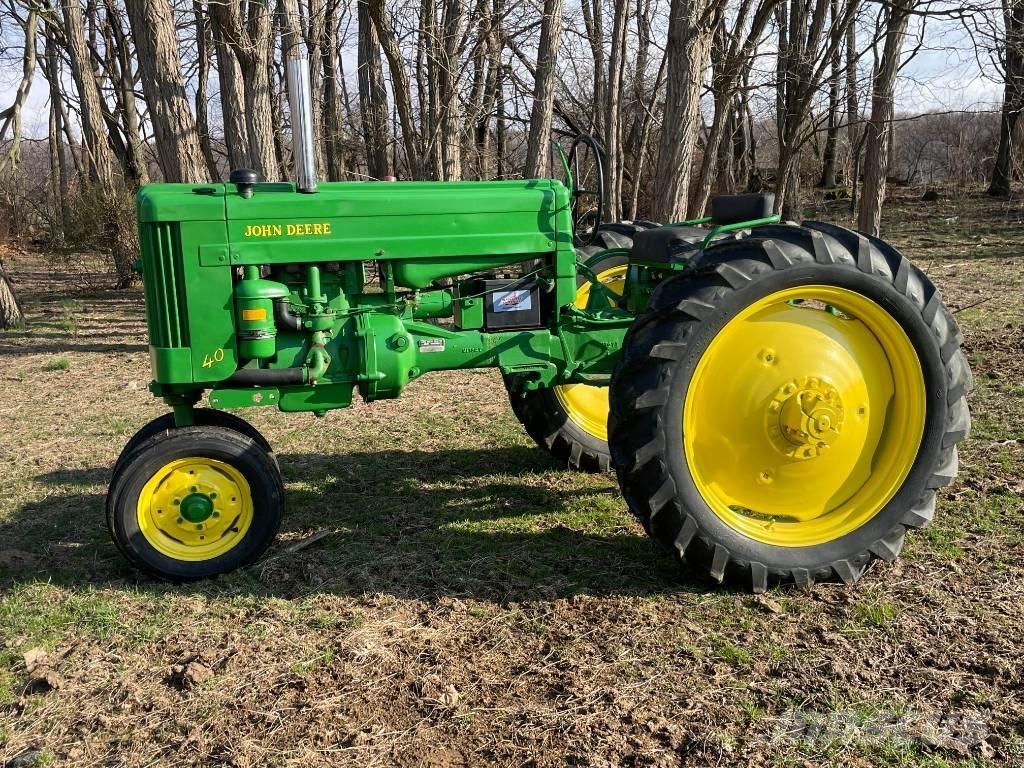 John Deere 40T Tractoren
