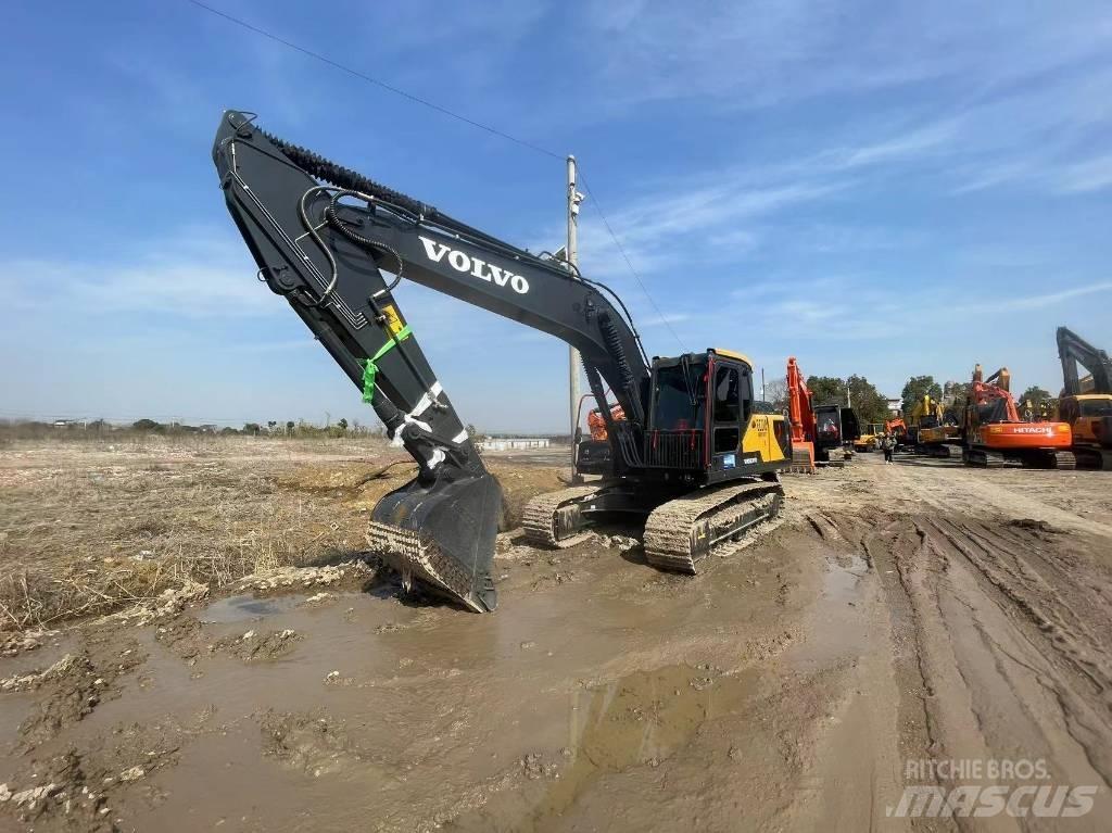 Volvo EC 210 Rupsgraafmachines