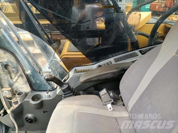 Hyundai 220LC Rupsgraafmachines