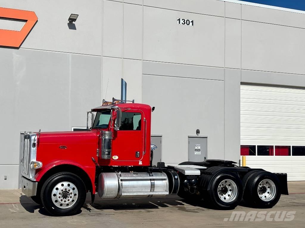 Peterbilt 388 Trekkers