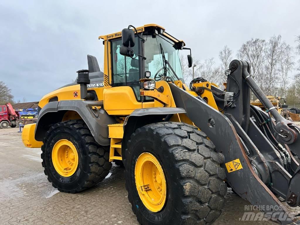 Volvo L 120 H Wielladers