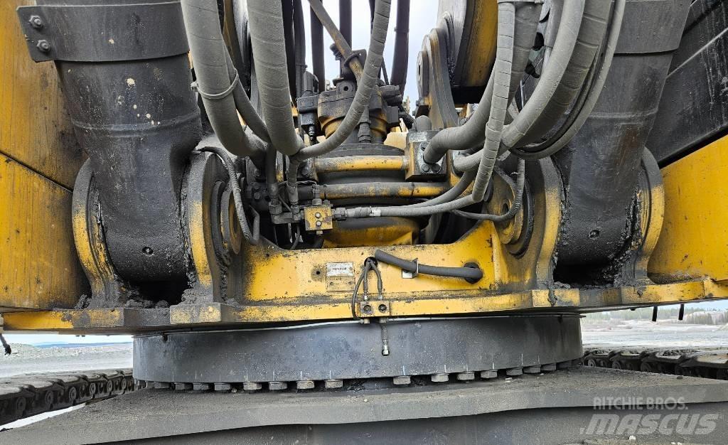CAT 390 F Rupsgraafmachines