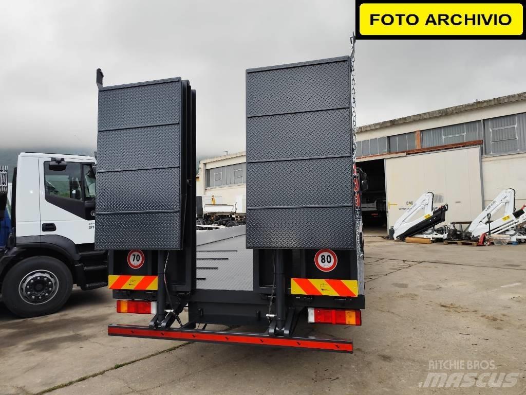 Iveco Stralis 320S50 Vrachtwagen met vlakke laadvloer en lier