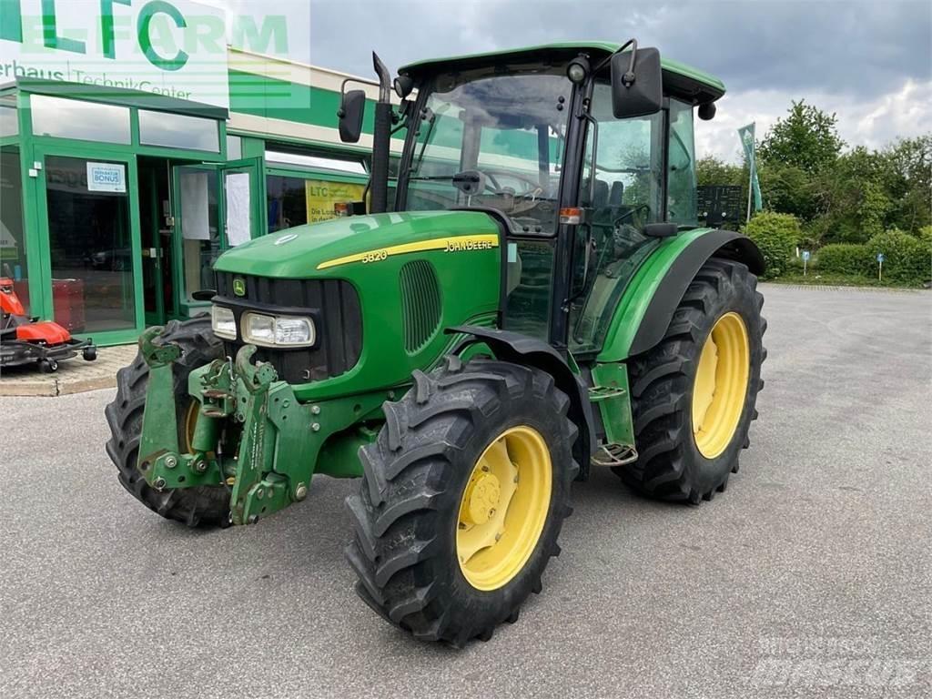 John Deere 5820 Tractoren