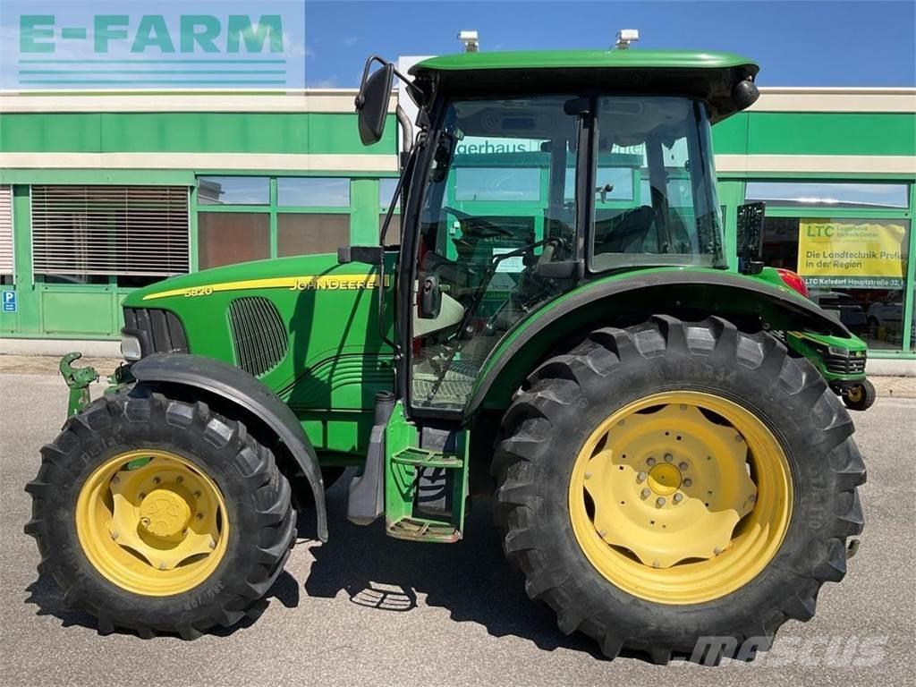 John Deere 5820 Tractoren