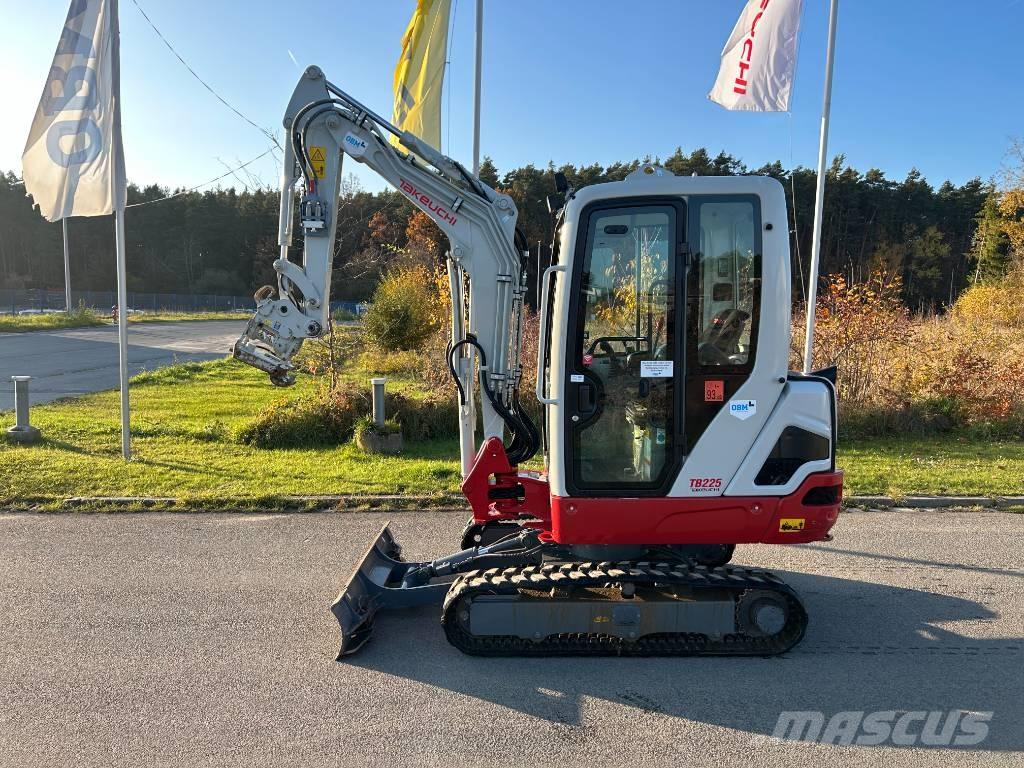 Takeuchi TB 225A V3 Minigraafmachines < 7t