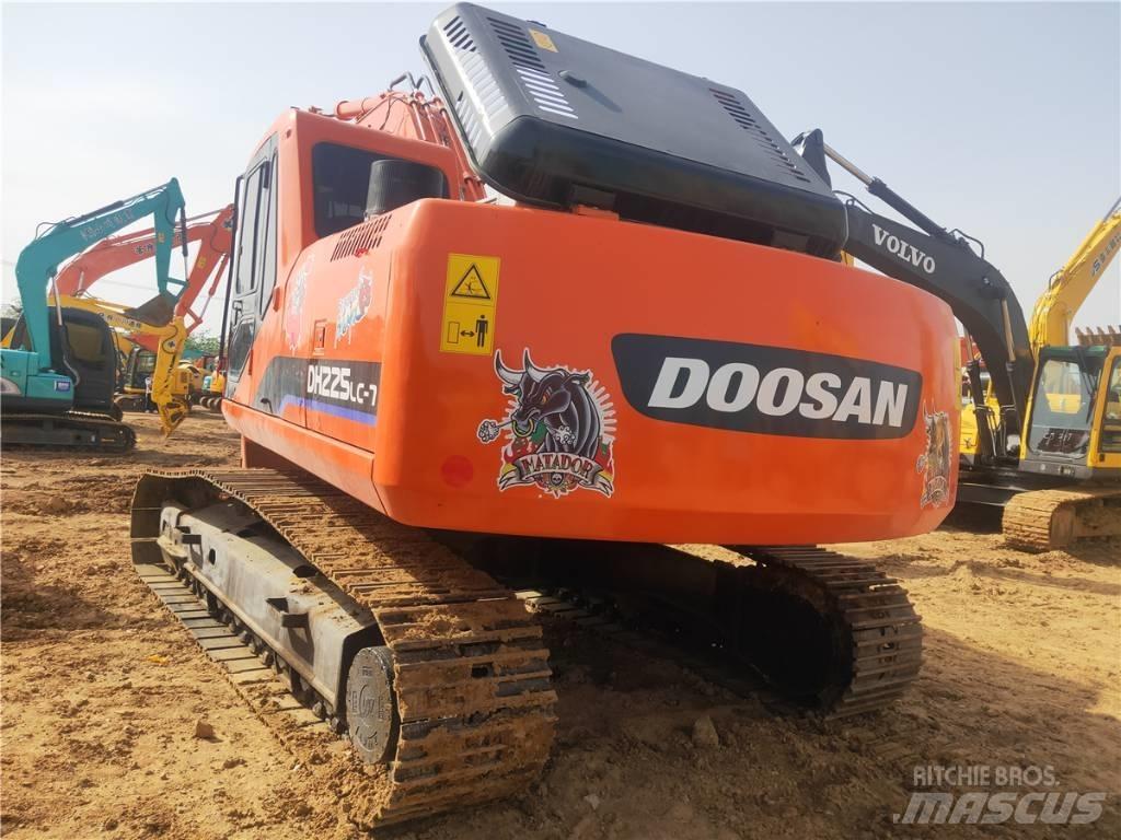 Doosan DH 225 LC-7 Rupsgraafmachines