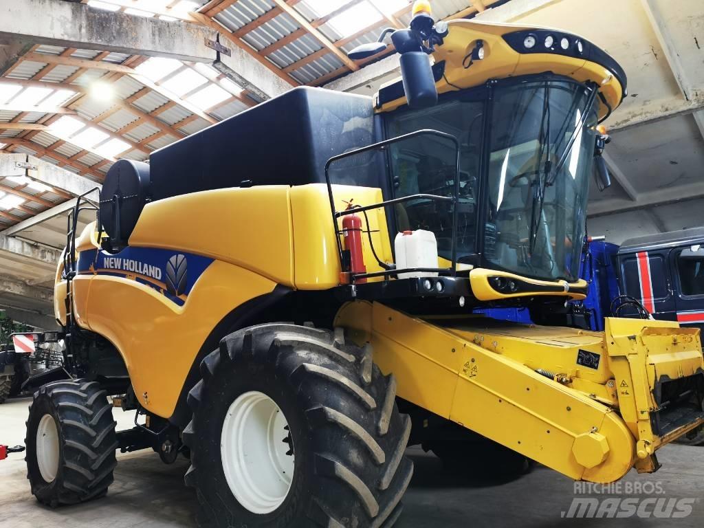 New Holland CX 8.90 Maaidorsmachines