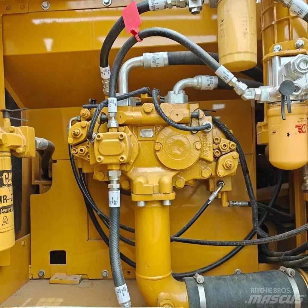 CAT 329 D Rupsgraafmachines