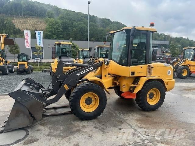 Volvo L 30 G Wielladers