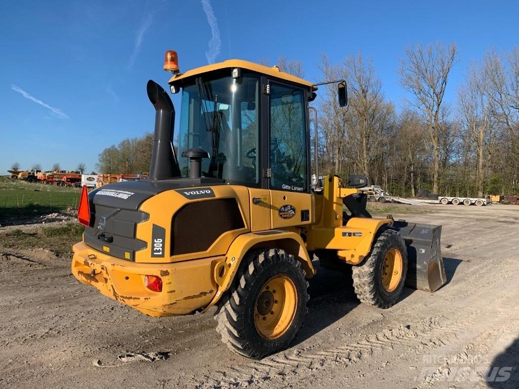 Volvo L 30 G Wielladers