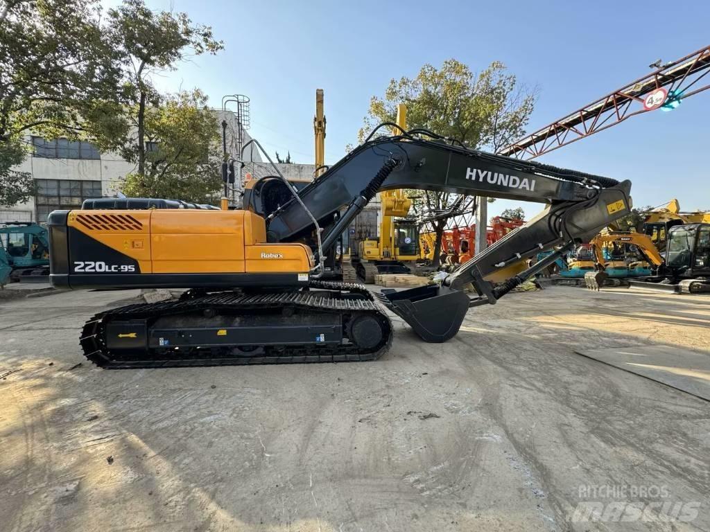 Hyundai 220LC-9 Rupsgraafmachines