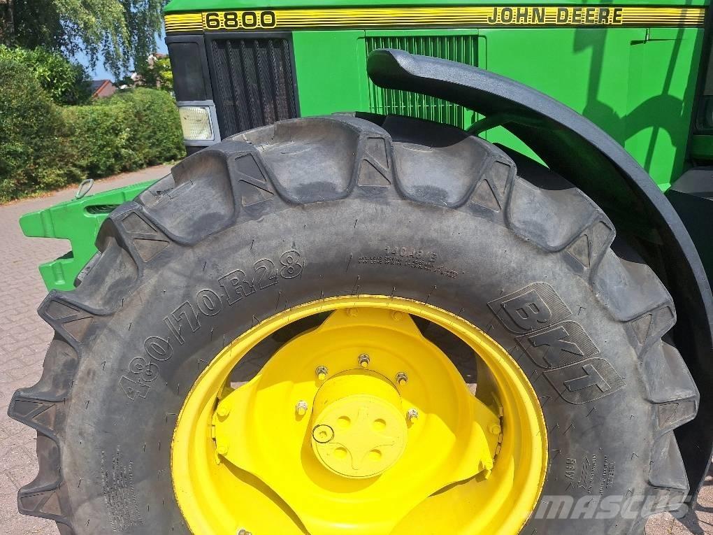 John Deere 6800 Tractoren