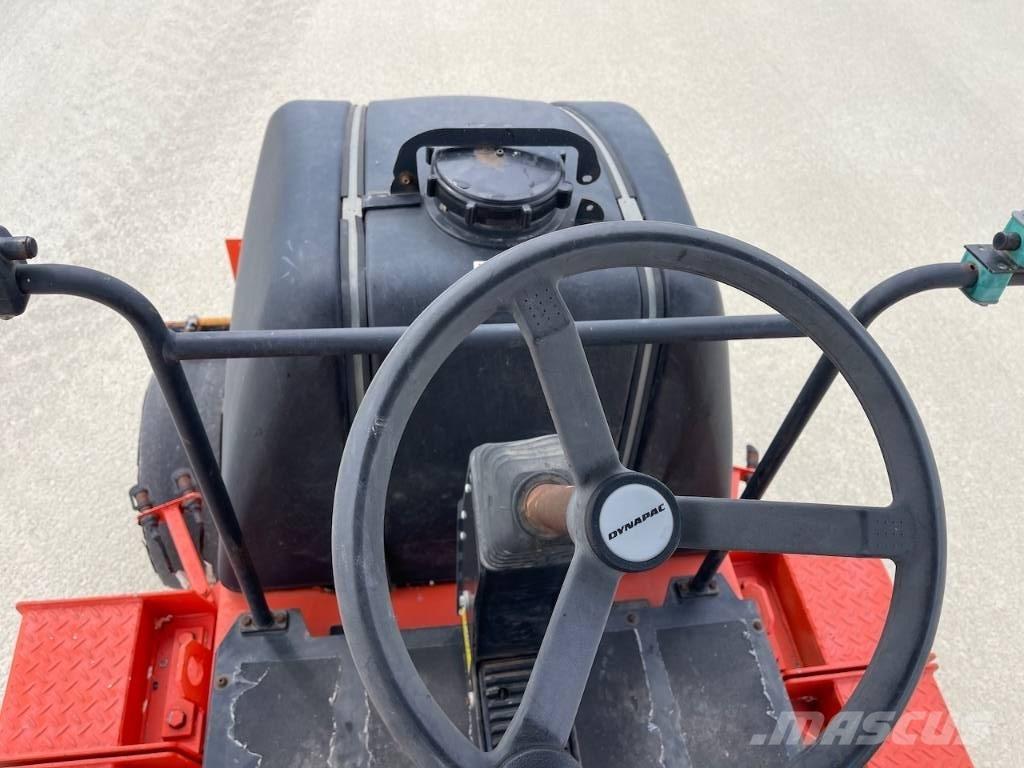 Dynapac CP 142 Bandenwalsen