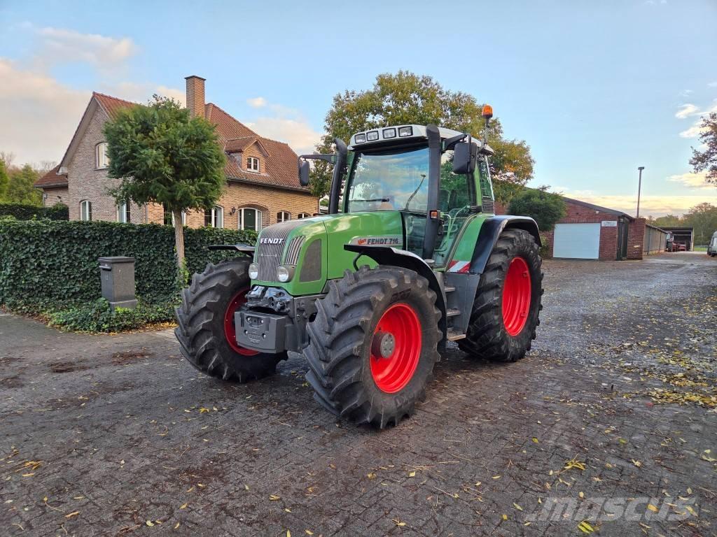 Fendt 716 Vario Tractoren