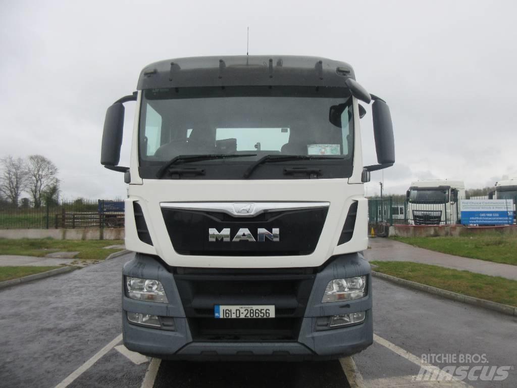 MAN TGS 32.400 Vrachtwagen met containersysteem