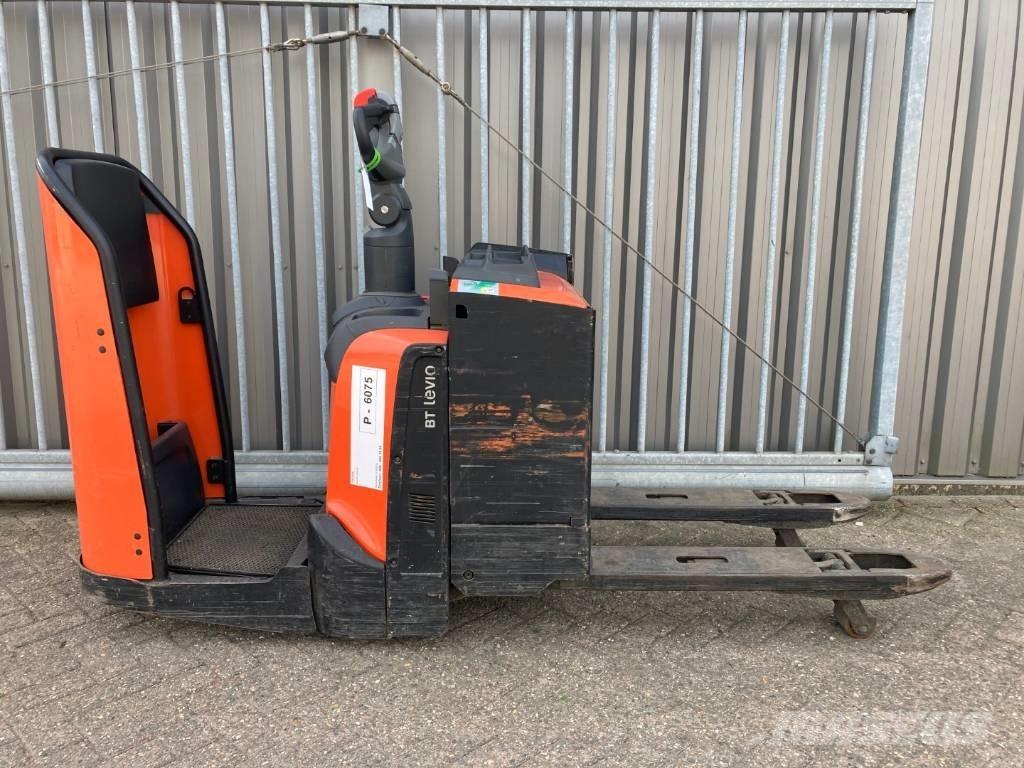 Toyota LPE200 Pallettruck met meerij platform