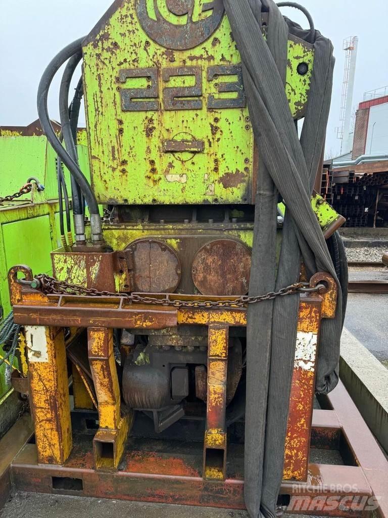  ICE 223 Hamers en brekers