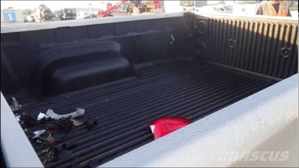 Toyota Hilux 5 Anders