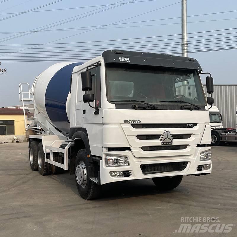 Howo 371 Betonmixers en pompen