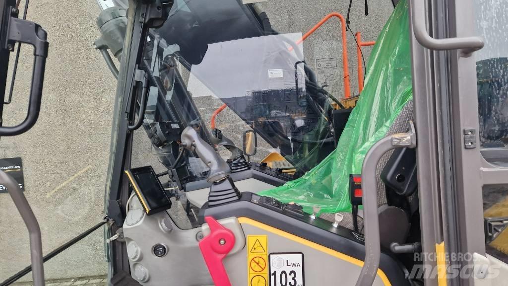 Volvo EC 250 EL Rupsgraafmachines