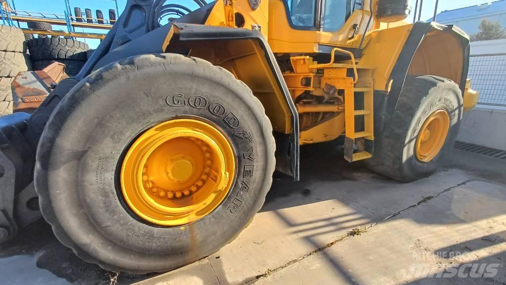 Volvo L 180 F Wielladers