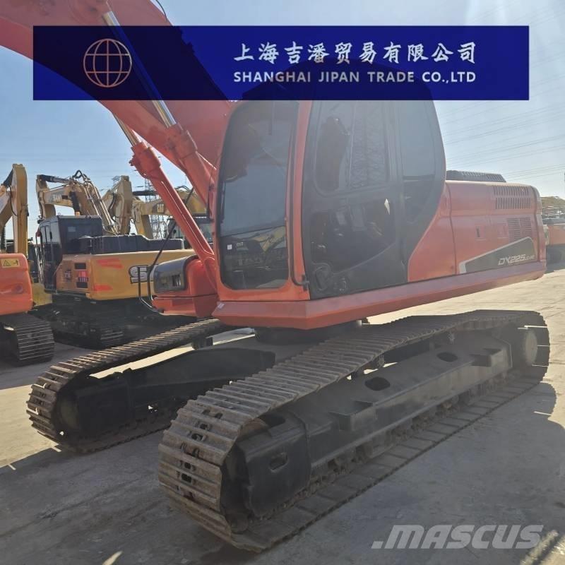 Doosan DX 225 Rupsgraafmachines