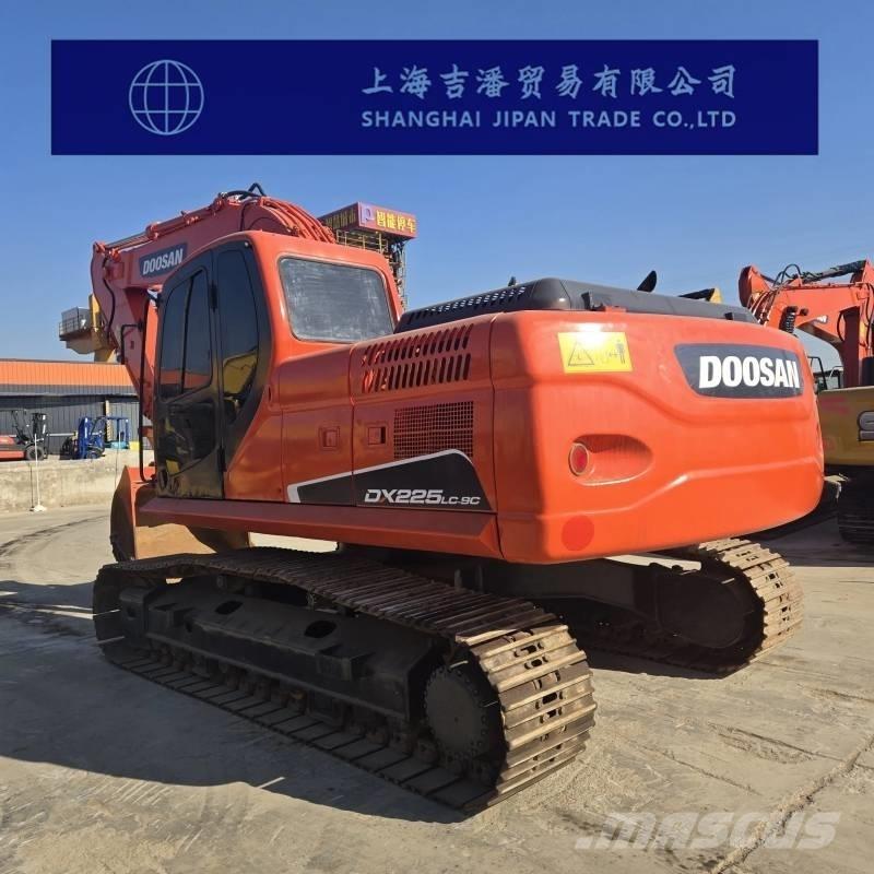 Doosan DX 225 Rupsgraafmachines