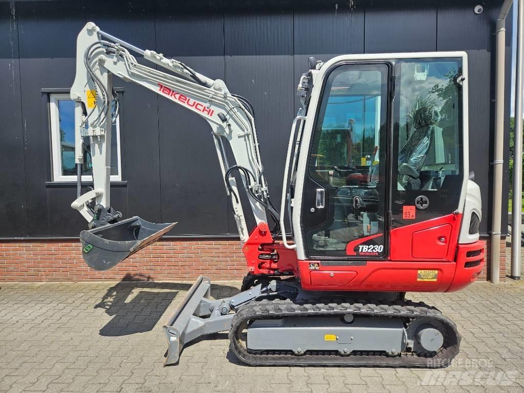 Takeuchi TB230 Minigraafmachines < 7t