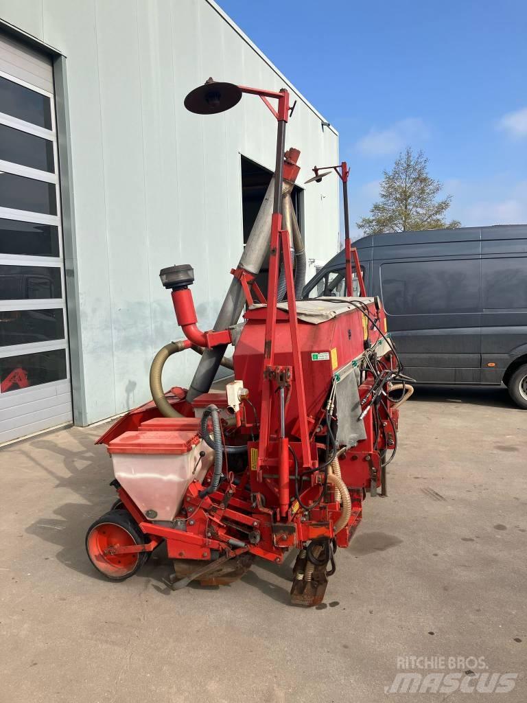 Becker Aeromat T 6 Precisiezaaimachines