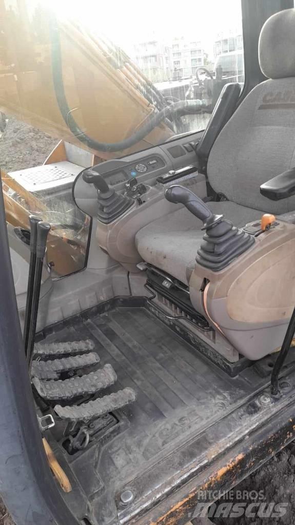 CASE CX 210 B Rupsgraafmachines
