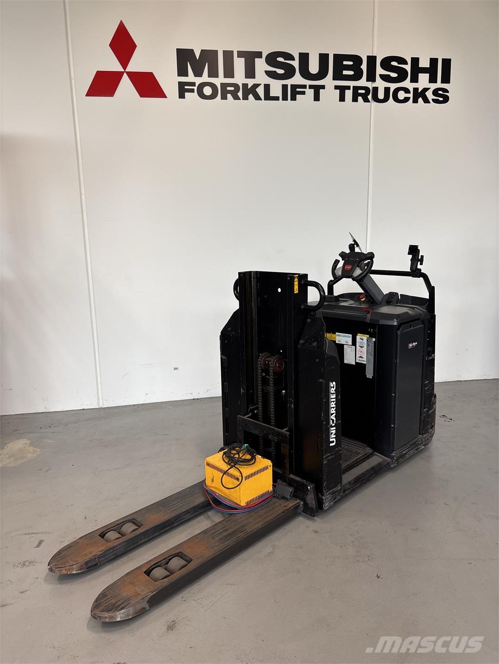 Atlet OEH120 Orderpicker voor laag niveau