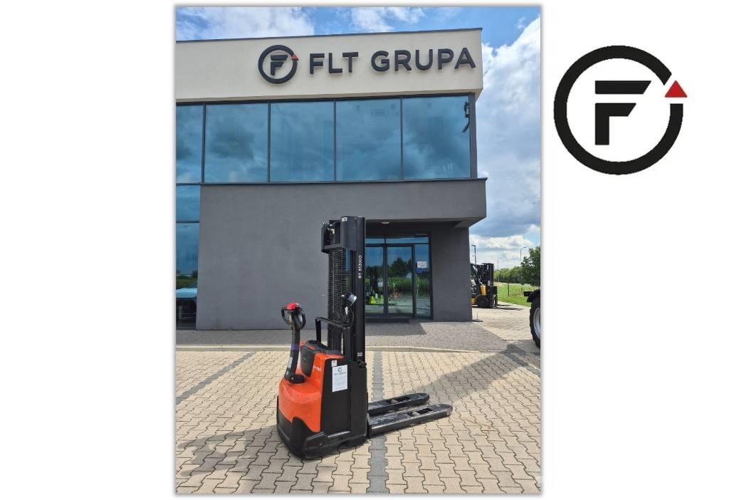 Toyota SWE120 Meeloop stapelaar