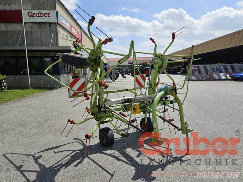CLAAS Volto 550 HR Schudders