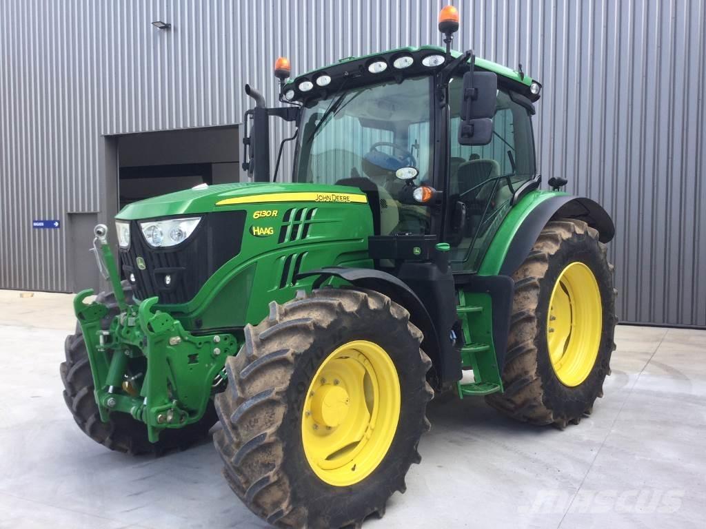 John Deere 6130R Tractoren
