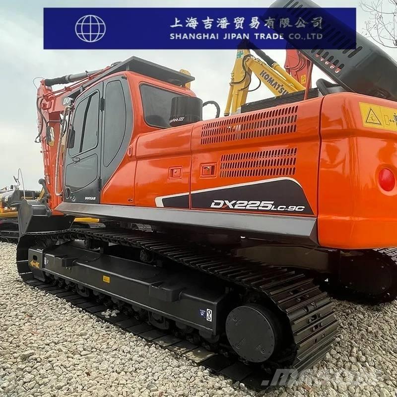 Doosan DX 225 Rupsgraafmachines