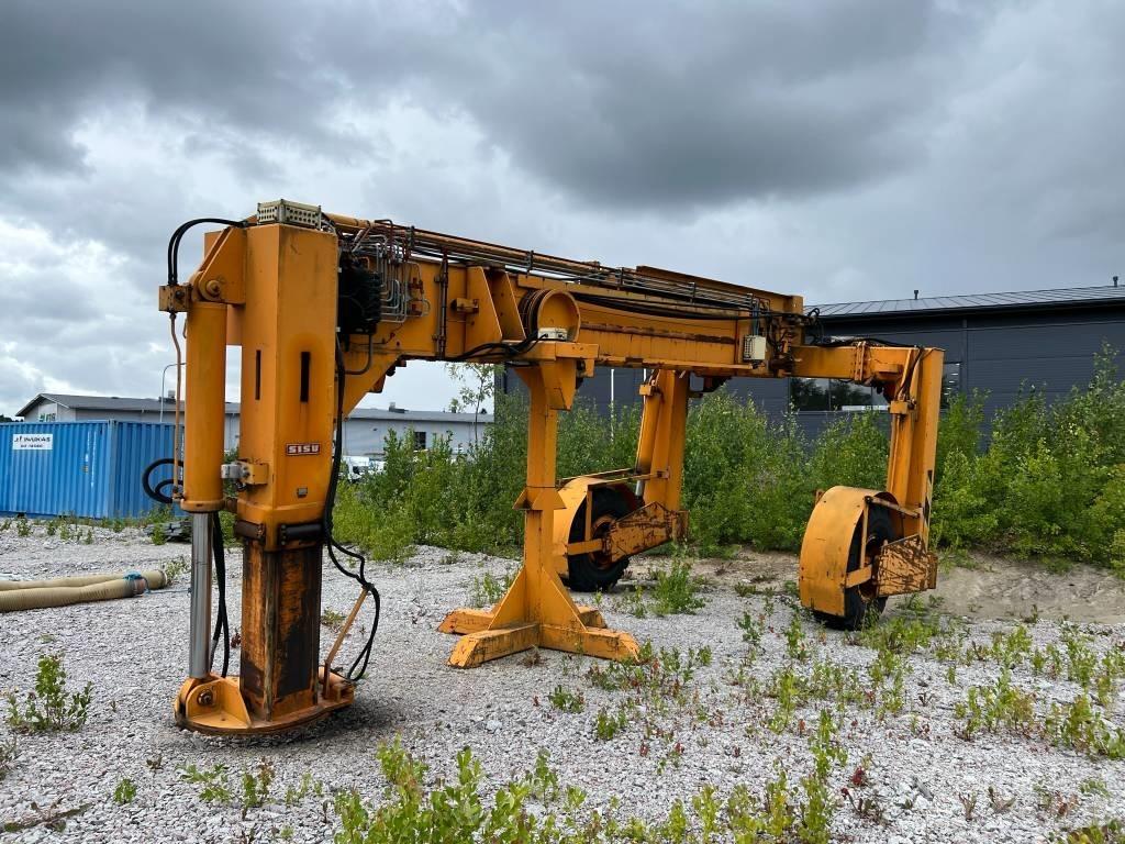 Sisu FC-45 HB Containerheftrucks