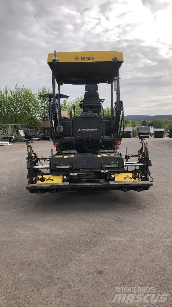 Bomag BF 300 P-2 Asfaltafwerkmachines