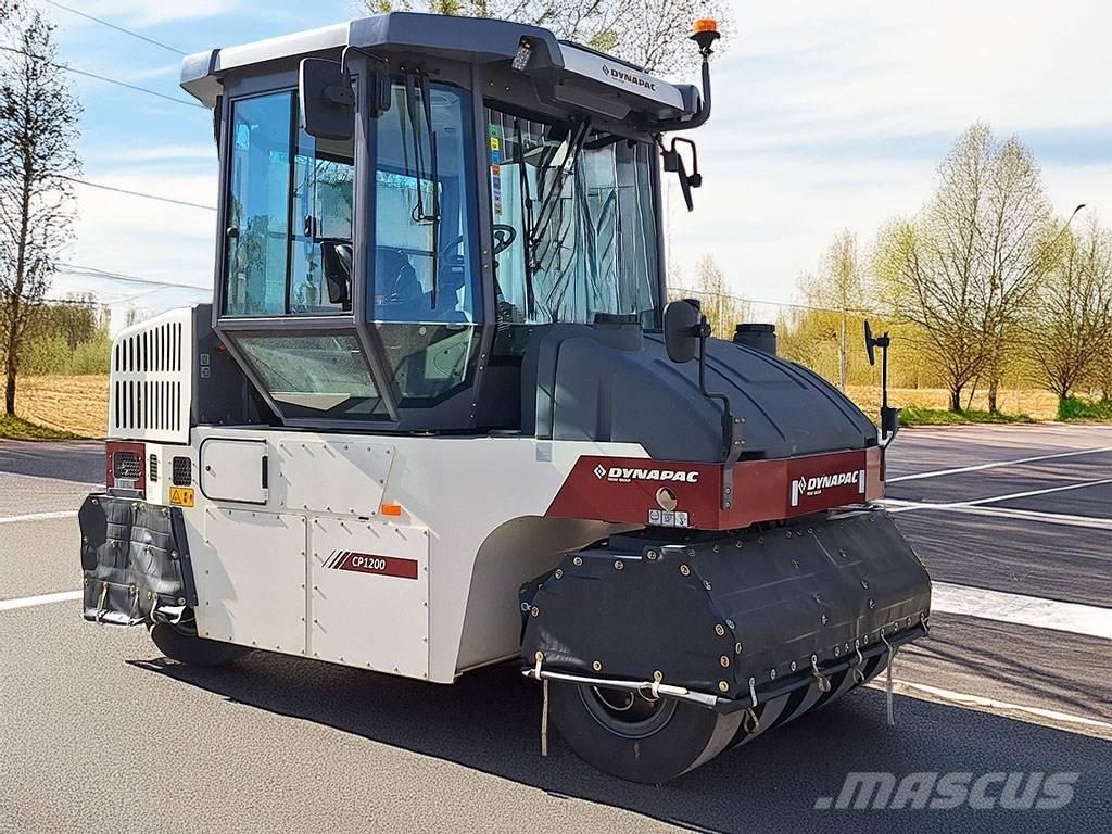 Dynapac CP 1200 W Bandenwalsen