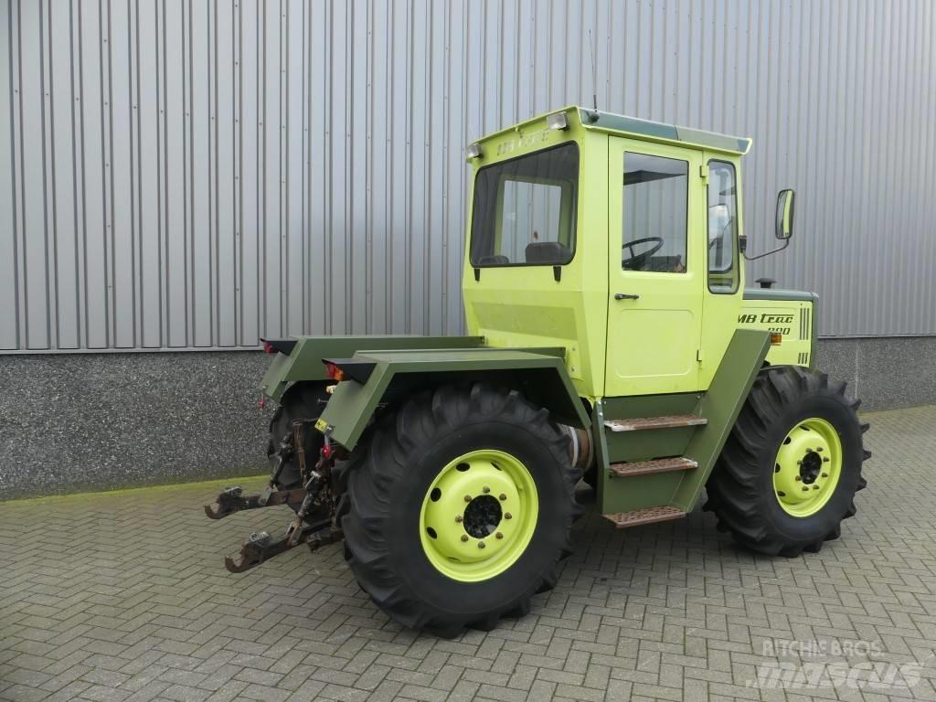 Mercedes-Benz 800 Tractoren