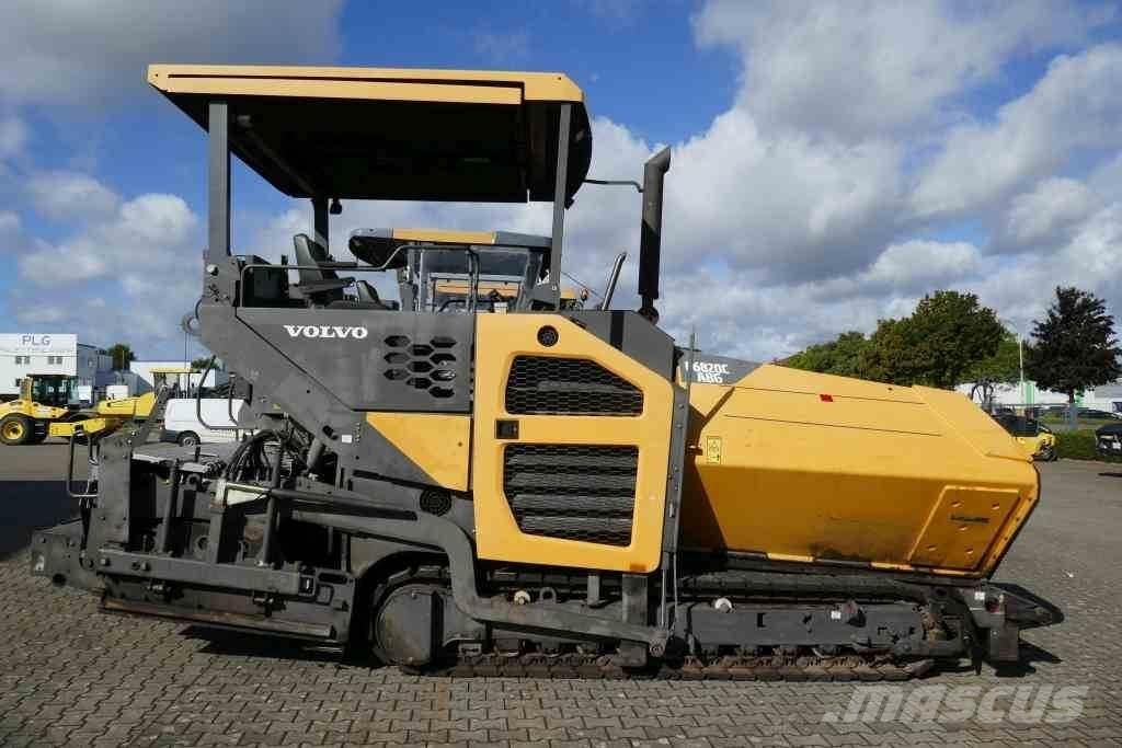 Volvo ABG P 6820  C Asfaltafwerkmachines