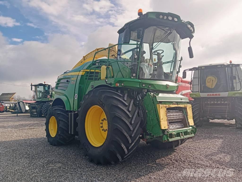 John Deere 8800 Zelfrijdende veldhakselaars