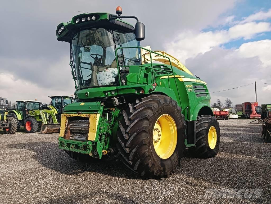 John Deere 8800 Zelfrijdende veldhakselaars