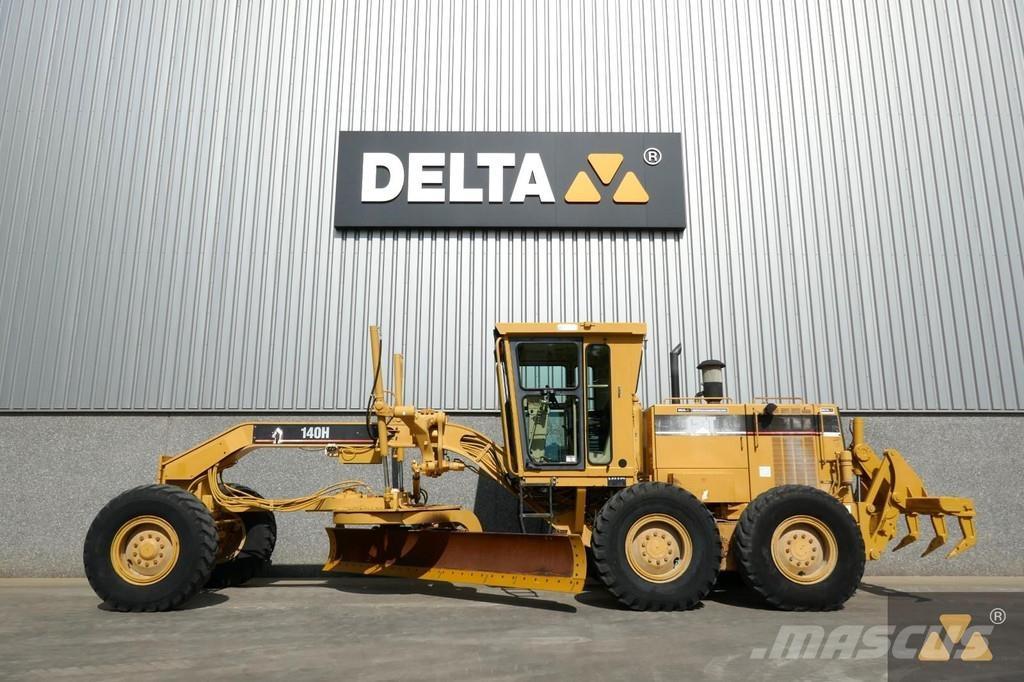 CAT 140H Graders