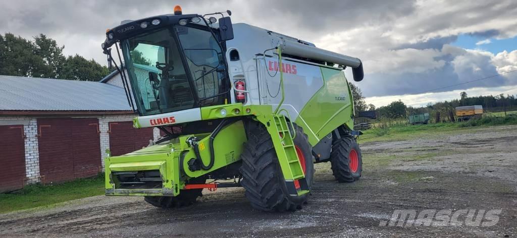 CLAAS Tucano 450 Maaidorsmachines