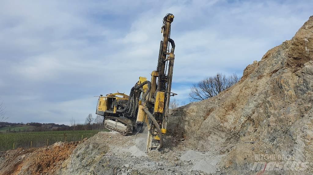 Atlas Copco F7-10 Surface drill rigs