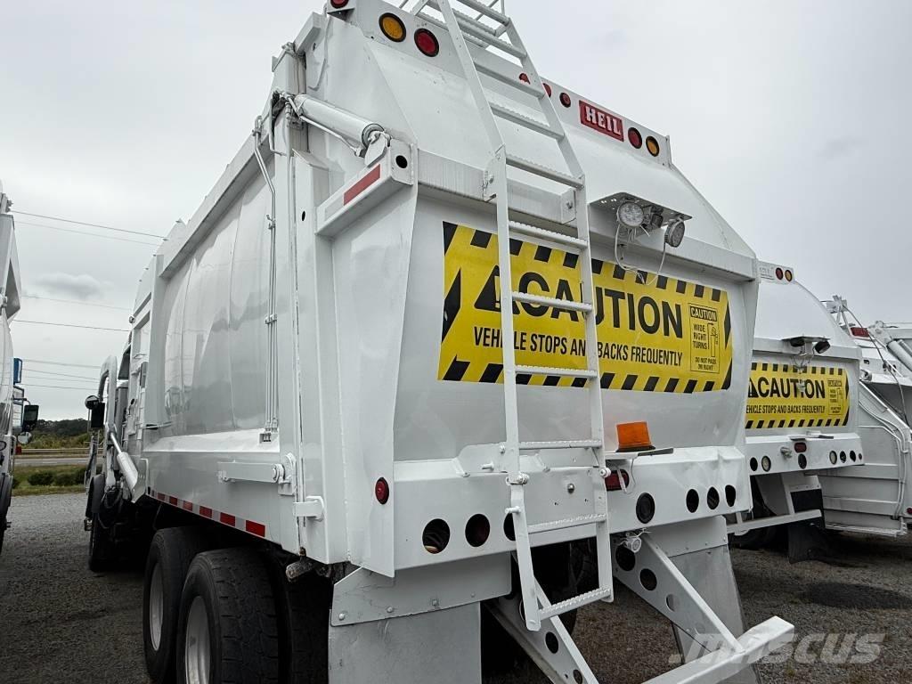 Mack MRU 613 Vuilniswagens