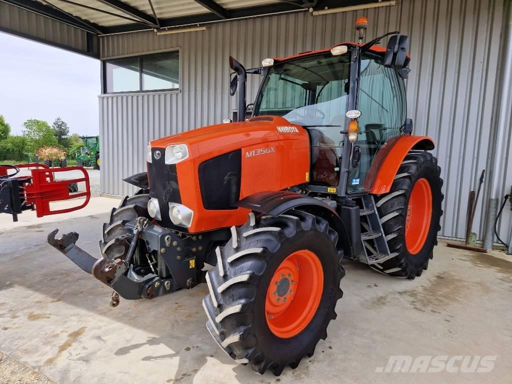 Kubota M 135 GX Tractoren