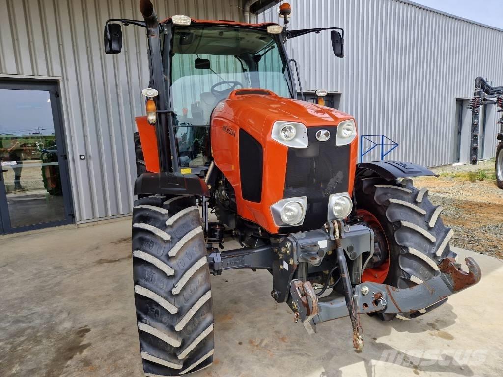 Kubota M 135 GX Tractoren