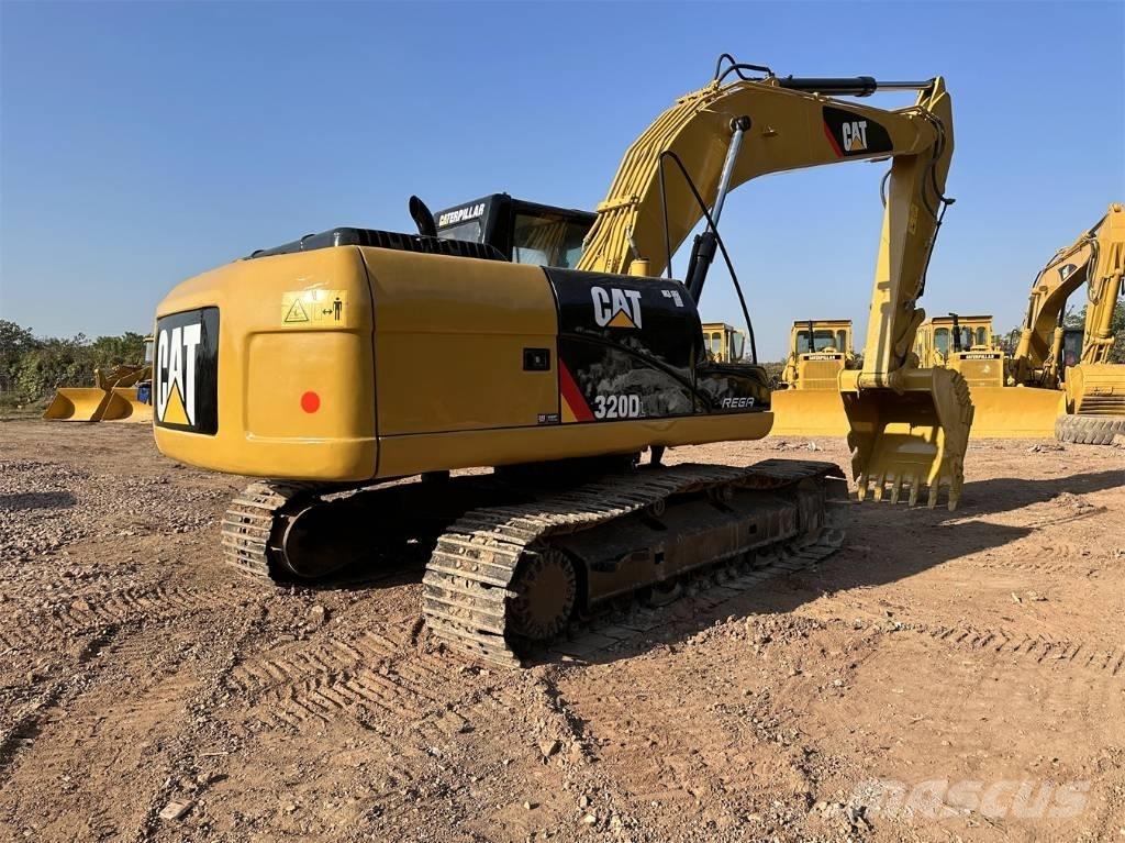 CAT 320 D Rupsgraafmachines